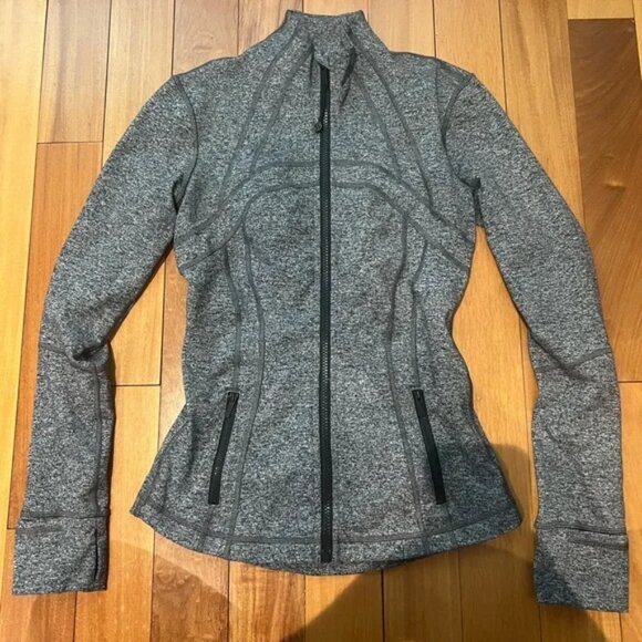 EUC Lululemon Athletica Women's Heathered Gray size 4 define Jacket - Picture 1 of 5